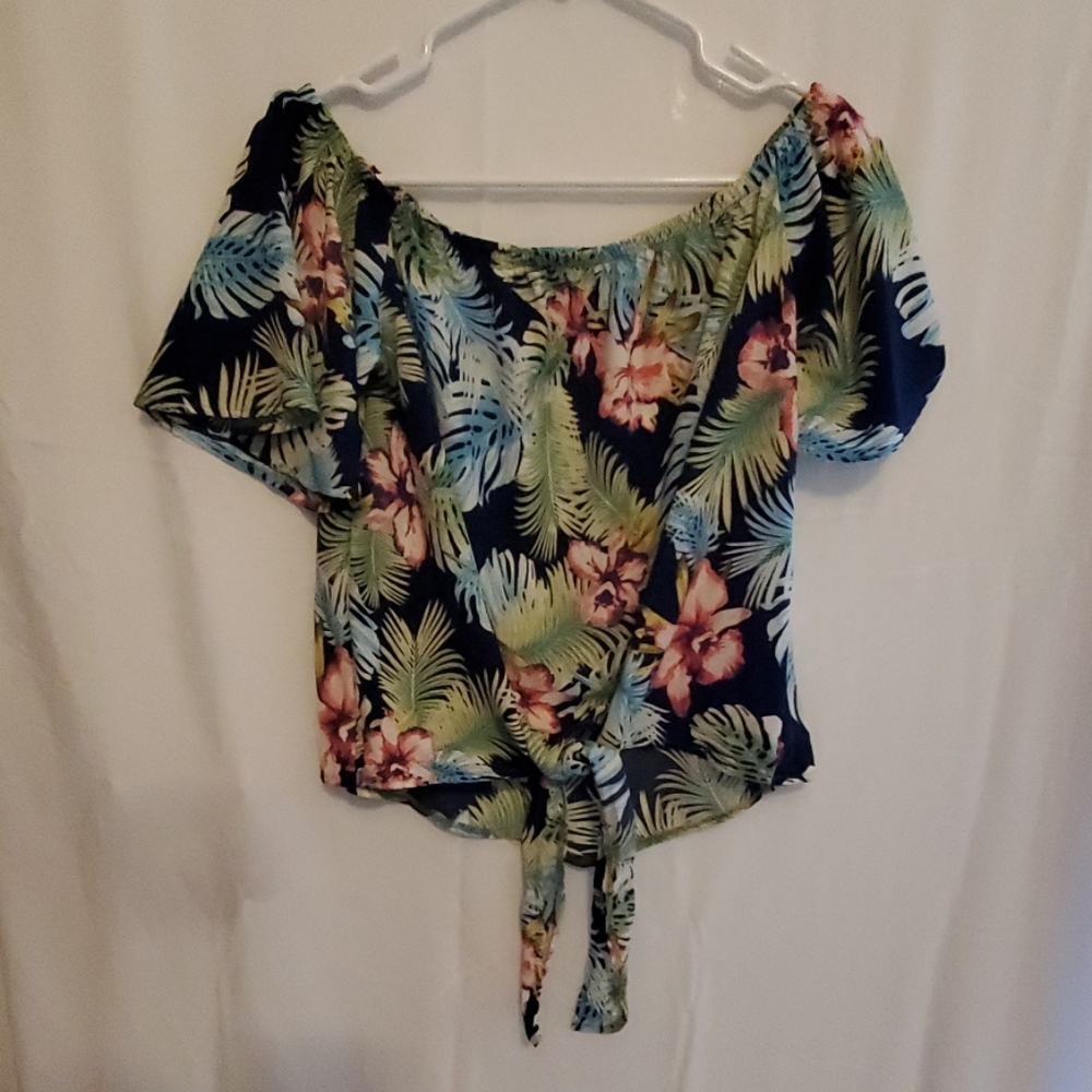 Floral top